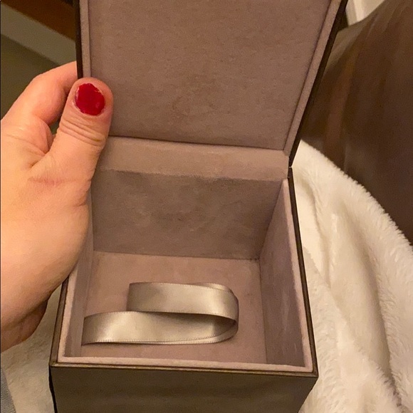 Gucci box Authentic 🎉🎁🎁🎉🎉🎊🎉🎁 - Picture 9 of 11